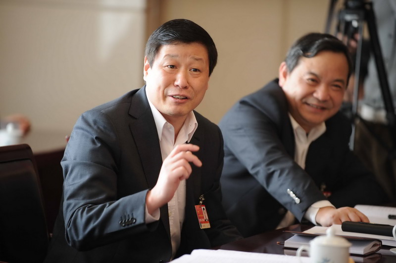 应勇院长在第十一届全国人大四次会议上海代表团小组会议上发言