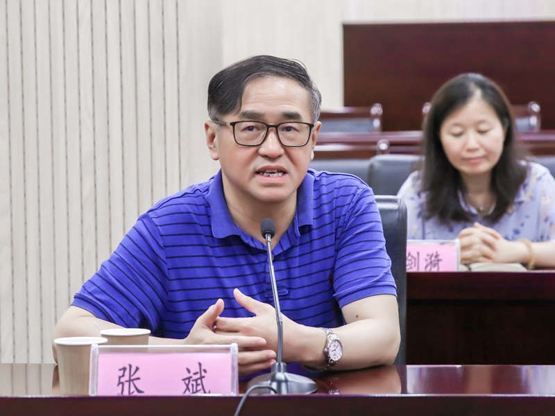 上海高院党组成员副院长张斌到知产法院调研
